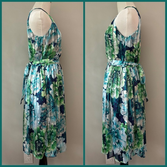 Floral Dress - Picture 4 of 5